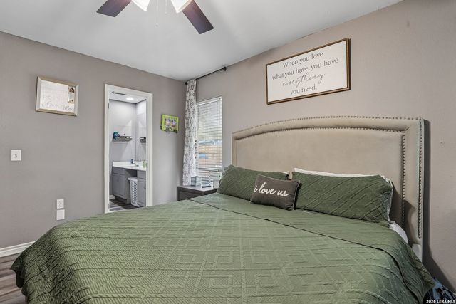 7409 Oak Marsh St, Live Oak, TX 78233
