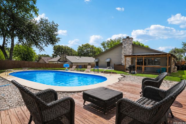 7409 Oak Marsh St, Live Oak, TX 78233