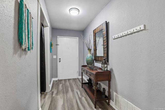 7409 Oak Marsh St, Live Oak, TX 78233