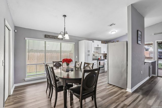 7409 Oak Marsh St, Live Oak, TX 78233