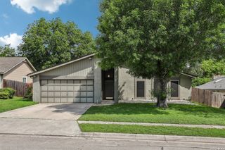 7409 Oak Marsh St, Live Oak, TX 78233
