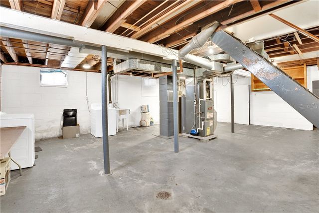 2065 Brodhead Rd, Hopewell Twp, PA 15001