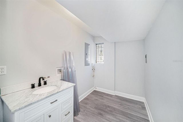 10714 N CENTRAL AVENUE, Tampa, FL 33612