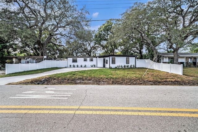 10714 N CENTRAL AVENUE, Tampa, FL 33612