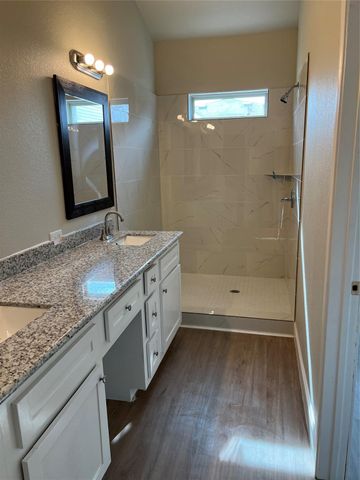 9722 Pelsey, Houston, TX 77029