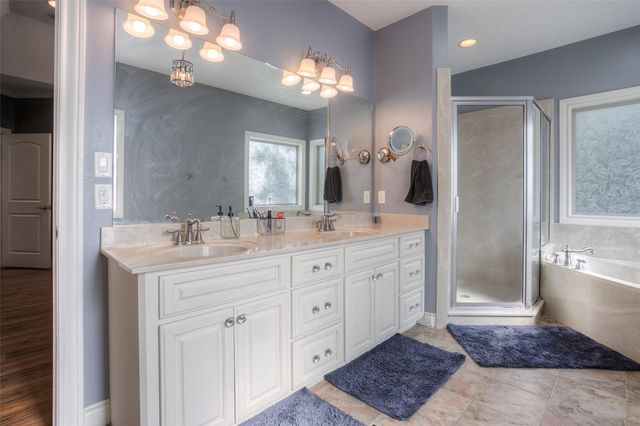 60 Tanglewood Drive, Huntsville, TX 77320