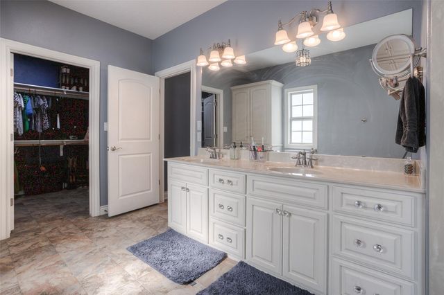 60 Tanglewood Drive, Huntsville, TX 77320