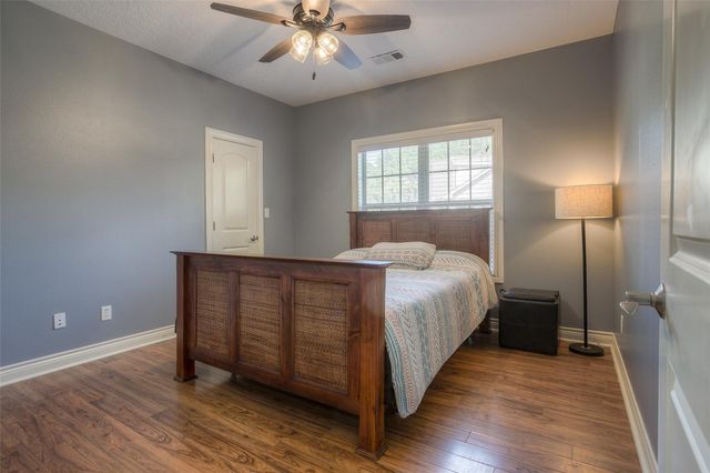 60 Tanglewood Drive, Huntsville, TX 77320