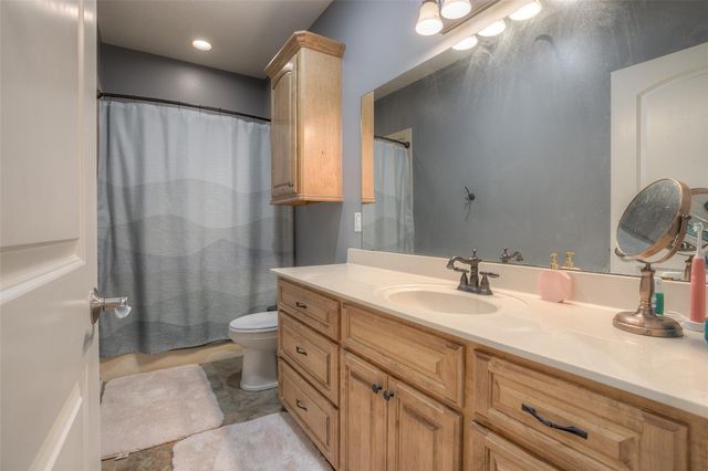 60 Tanglewood Drive, Huntsville, TX 77320