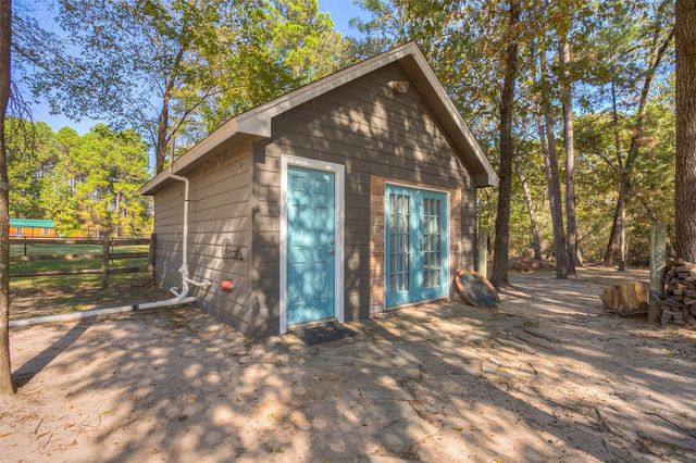 60 Tanglewood Drive, Huntsville, TX 77320