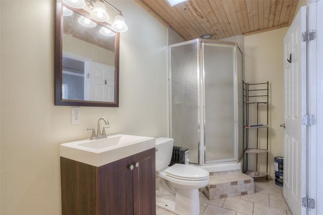 60 Tanglewood Drive, Huntsville, TX 77320