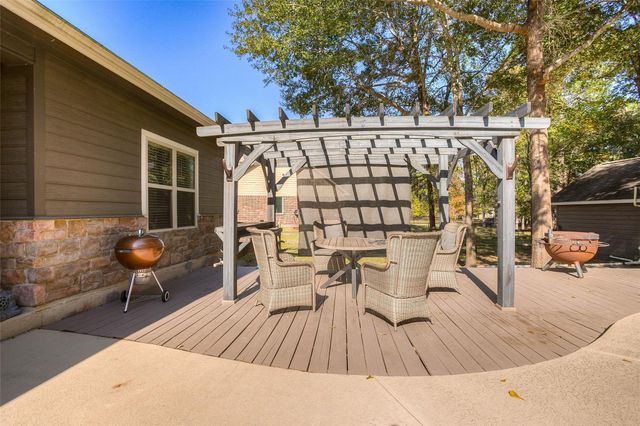 60 Tanglewood Drive, Huntsville, TX 77320