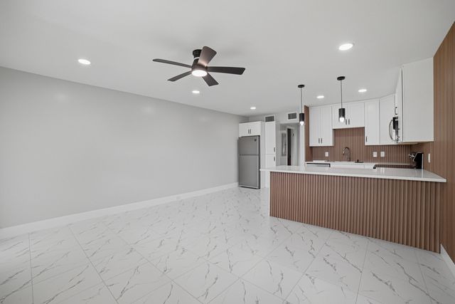 350 Farnham Q 350, Deerfield Beach, FL 33442