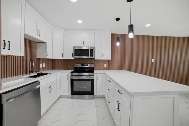 350 Farnham Q 350, Deerfield Beach, FL 33442