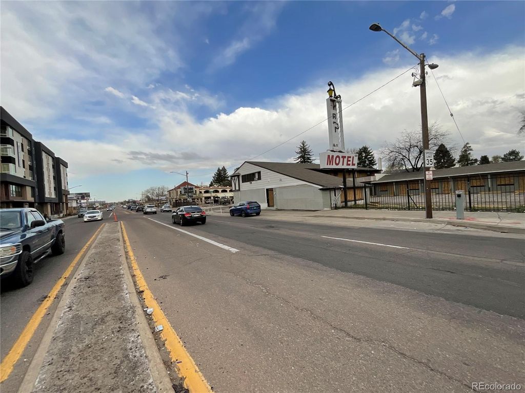 8282 E Colfax, Denver, CO 80220