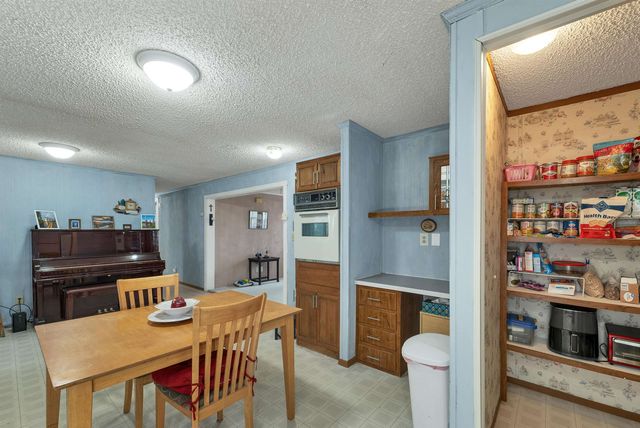 9 Hemlock Drive, Wolfeboro, NH 03894