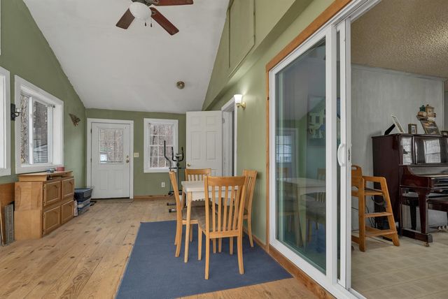 9 Hemlock Drive, Wolfeboro, NH 03894