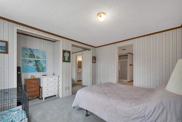9 Hemlock Drive, Wolfeboro, NH 03894
