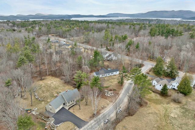 9 Hemlock Drive, Wolfeboro, NH 03894