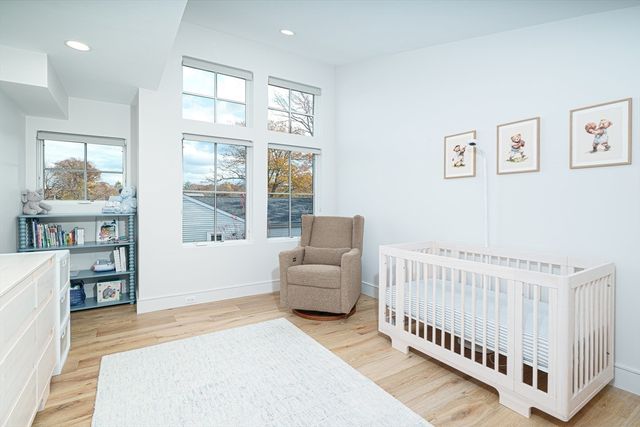 10 Chestnut Pl, Hingham, MA 02043