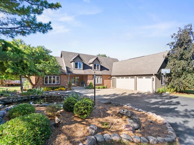 25840 N Graclyn Court, Barrington, IL 60010