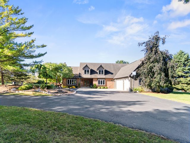 25840 N Graclyn Court, Barrington, IL 60010