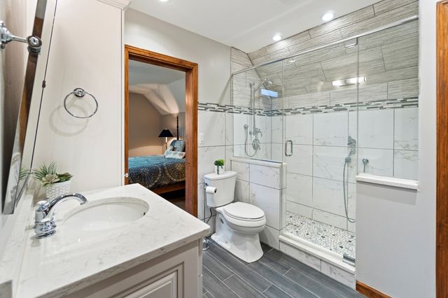 25840 N Graclyn Court, Barrington, IL 60010