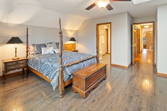 25840 N Graclyn Court, Barrington, IL 60010