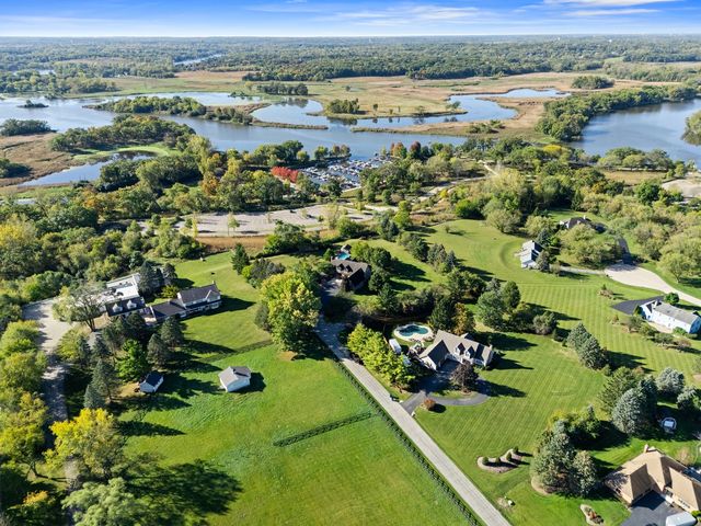 25840 N Graclyn Court, Barrington, IL 60010