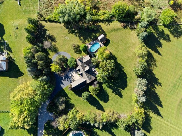 25840 N Graclyn Court, Barrington, IL 60010