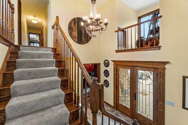 25840 N Graclyn Court, Barrington, IL 60010