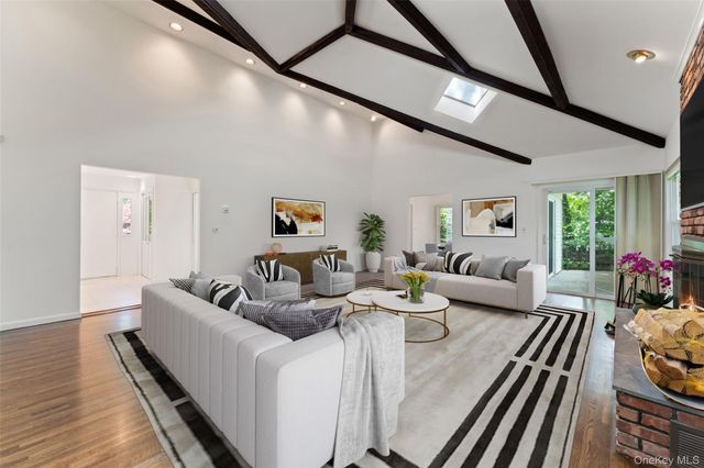 25 Saxon Woods Road, Scarsdale, NY 10583