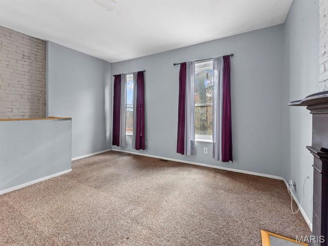 805 Russell Boulevard, St Louis, MO 63104