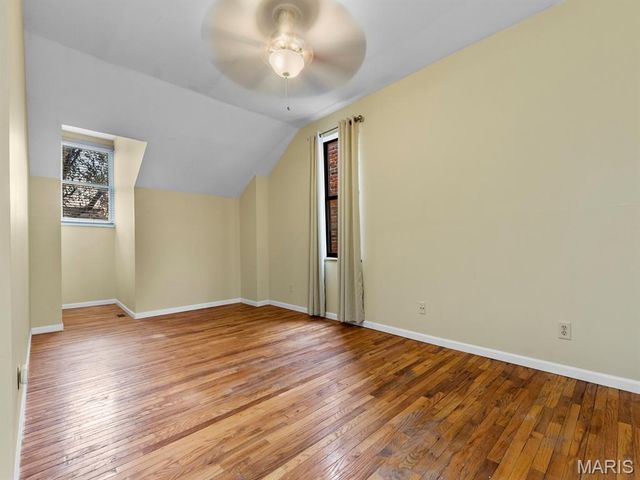 805 Russell Boulevard, St Louis, MO 63104