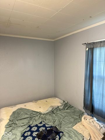 541 Forest Avenue, Greenwood, IN 46143