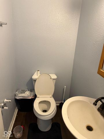 541 Forest Avenue, Greenwood, IN 46143