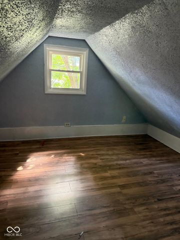 541 Forest Avenue, Greenwood, IN 46143