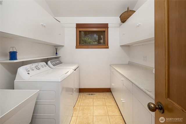 976 San Juan Drive, Friday Harbor, WA 98250