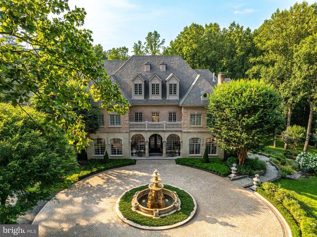 9120 MINE RUN DR, Great Falls, VA 22066