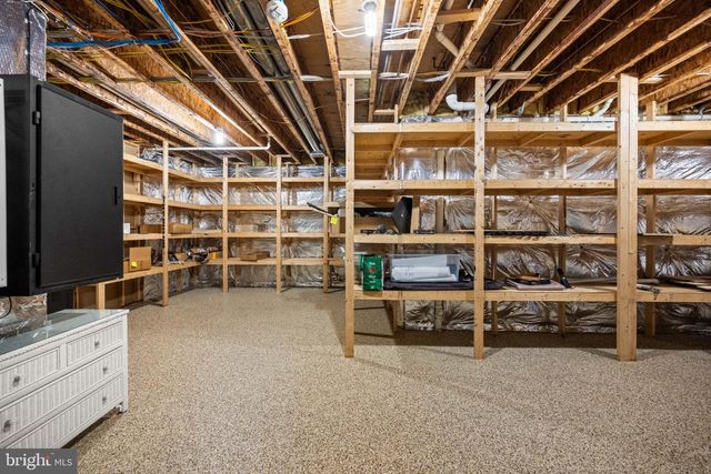 9120 MINE RUN DR, Great Falls, VA 22066