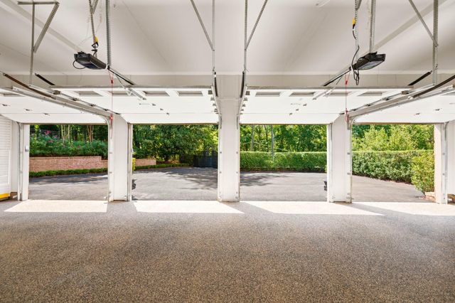 9120 MINE RUN DR, Great Falls, VA 22066