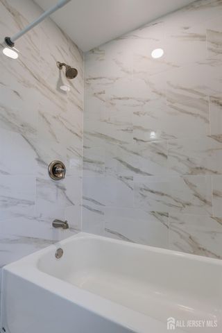 23 Charlton Avenue, Piscataway, NJ 08854