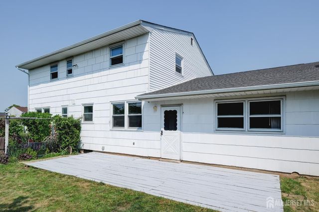 23 Charlton Avenue, Piscataway, NJ 08854