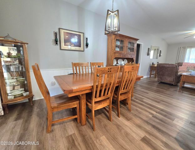 5820 HORSESHOE DRIVE, Jefferson City, MO 65109