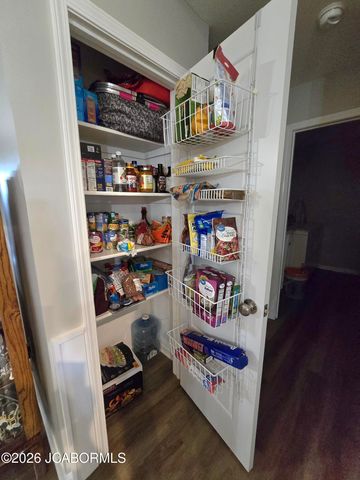 5820 HORSESHOE DRIVE, Jefferson City, MO 65109