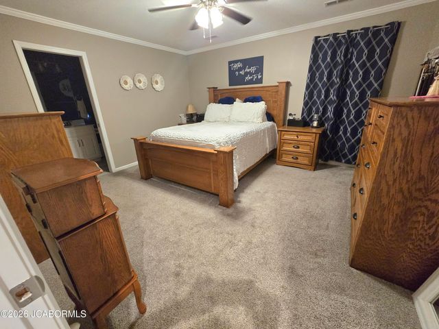 5820 HORSESHOE DRIVE, Jefferson City, MO 65109