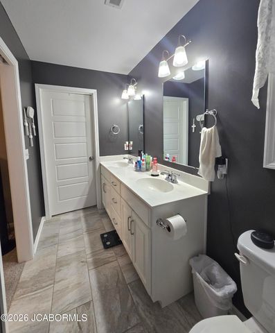 5820 HORSESHOE DRIVE, Jefferson City, MO 65109