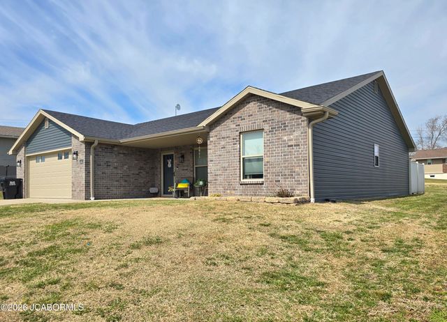 5820 HORSESHOE DRIVE, Jefferson City, MO 65109