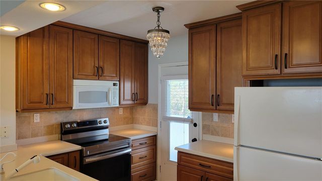771 JOHN RINGLING BOULEVARD 32FAIR, Sarasota, FL 34236