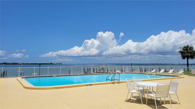 771 JOHN RINGLING BOULEVARD 32FAIR, Sarasota, FL 34236